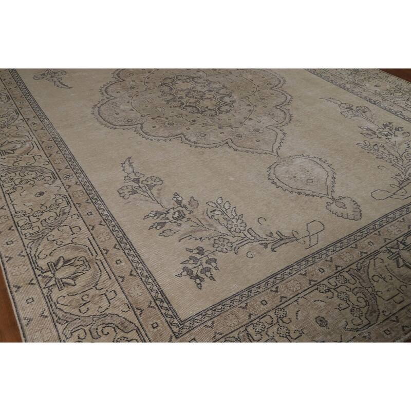 Traditional Tabriz Persian Vintage Beige Wool Carpet - 9'6" x 12'7"