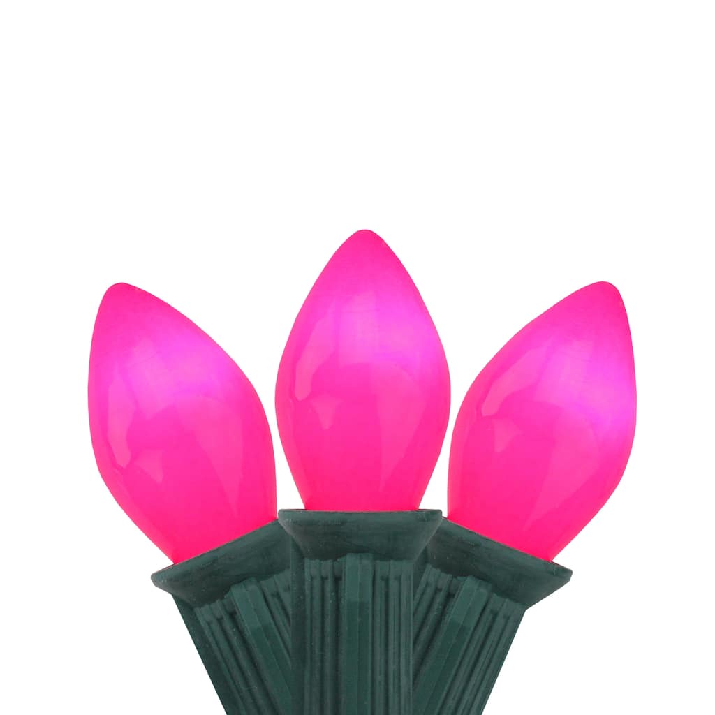 25-Count Opaque Pink C7 Christmas Light Set 24 ft Green Wire - 24'