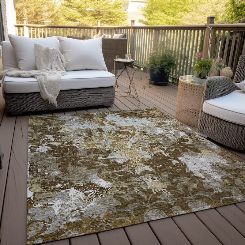 Machine Washable Indoor/ Outdoor Chantille Vintage Damask Rug