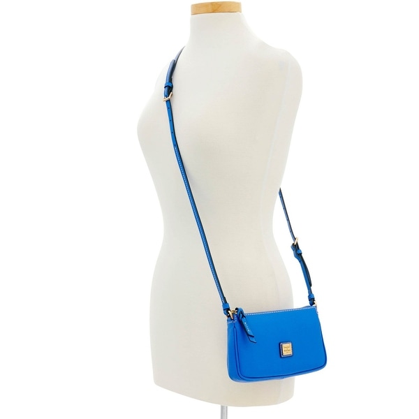 dooney and bourke lexi crossbody