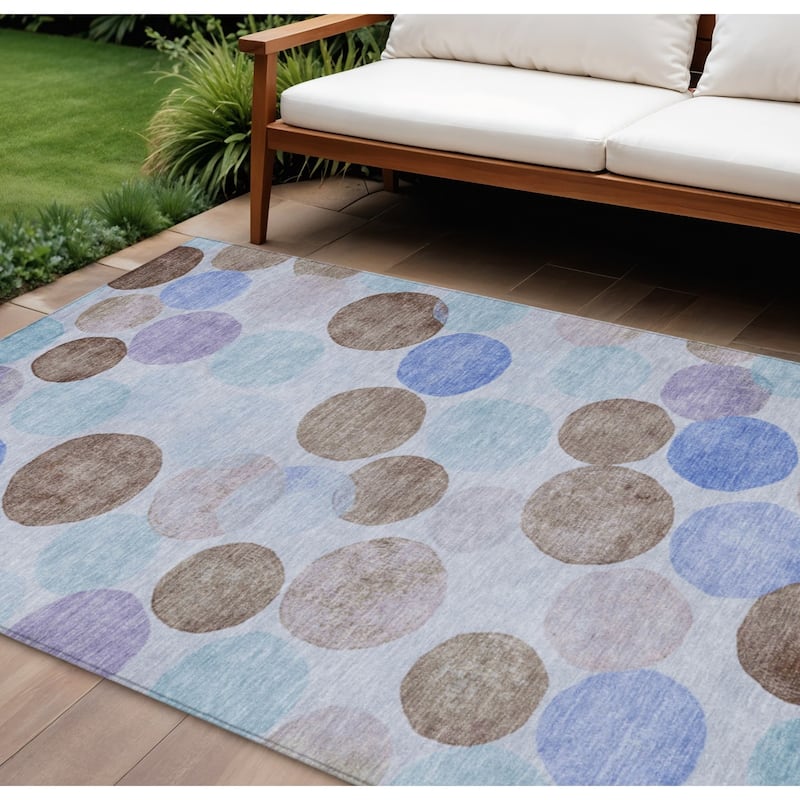 HomeRoots Geometric Transitional Rectangle Outdoor Rug - 10' X 14'