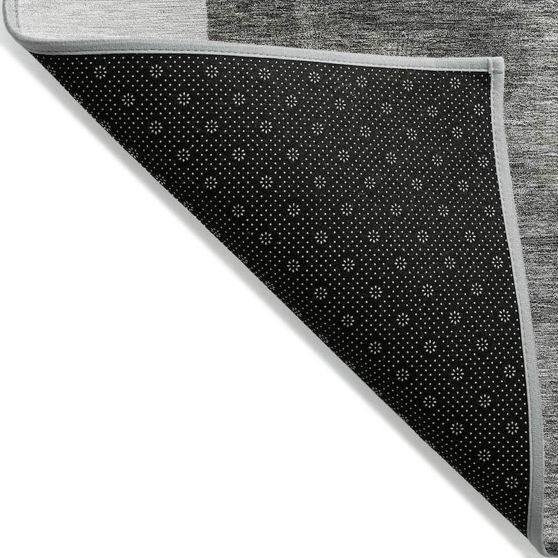 Machine Washable Indoor/ Outdoor Contemporary Geo Chantille Rug