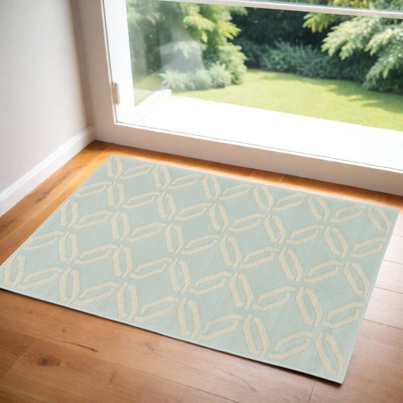 Felid Power Loomed Stain Resistant Area Rug By HomeRoots - 48' X '24' X '0.5 - 48' X '24' X '0.5 - Cream/Onyx - Rectangle
