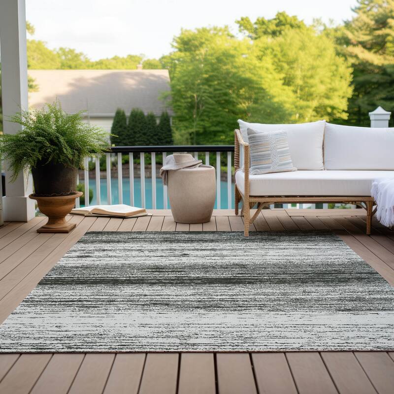 Machine Washable Indoor/ Outdoor Chantille Ombre Rug