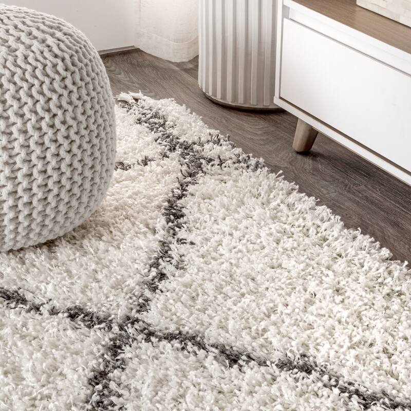JONATHAN Y Modern Shag Plush Tassel Moroccan Geometric Trellis Area Rug