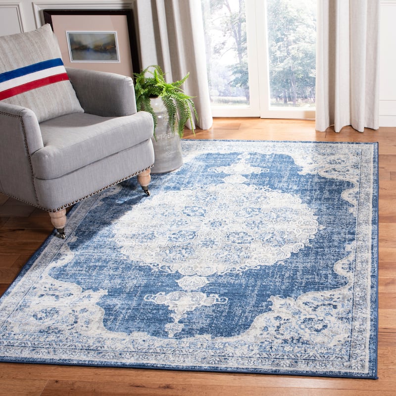 SAFAVIEH Brentwood Coralyne Traditional Oriental Rug - 8' x 10'