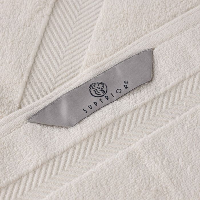 Superior Absorbent Zero Twist Cotton Bath Towel (Set of 2)