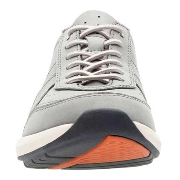 un coast form clarks