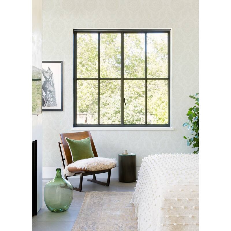 Chesapeake Helm Damask White Floral Medallion Wallpaper