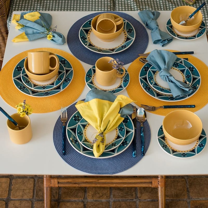 Manhattan Comfort 16 Piece Dinner Set Service for 4