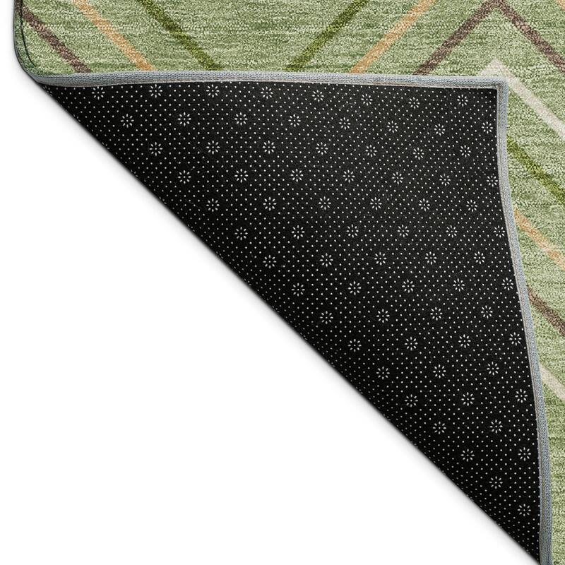 Machine Washable Indoor/ Outdoor Modern Chevron Chantille Rug