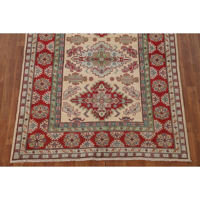 Kazak Area Rug Hand-Knotted Traditional Wool Carpet - 4'11" x 6'6"