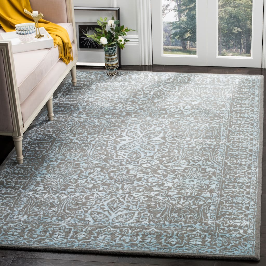 SAFAVIEH Handmade Glamour Dolors Modern Viscose Rug