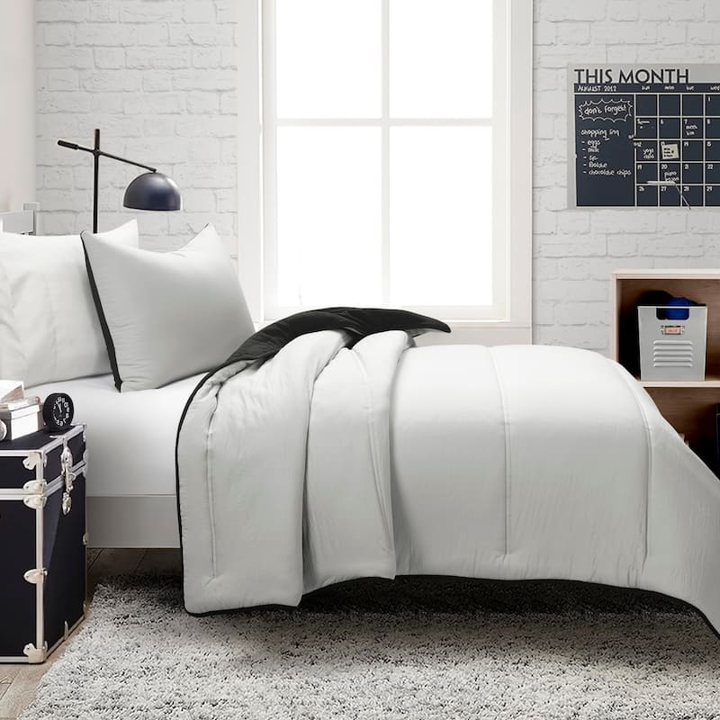 Lush Decor Oslo Soft Reversible Quilted Comforter Set - Silver/Black - 2 Piece - Twin XL