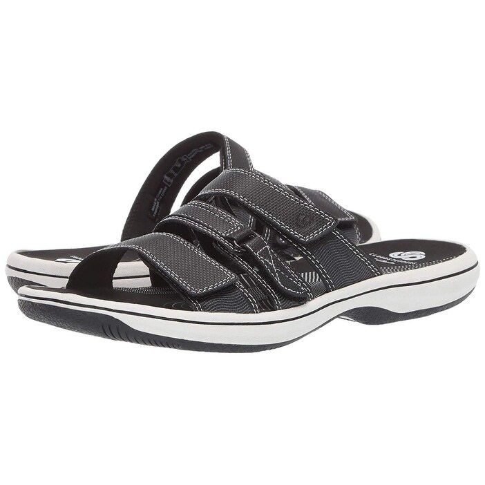 clarks womens flat sandals