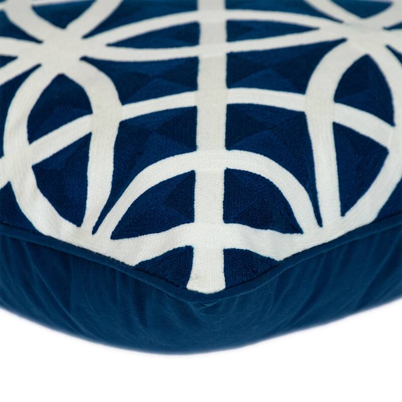 HomeRoots 18" X 18" Blue 100% Cotton Geometric Zippered Pillow