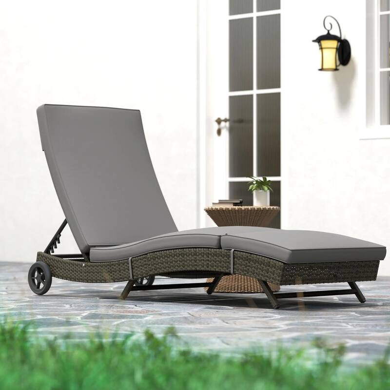 Foldable Chaise Lounge, 5-Level Adjustable Backrest, Breathable Mesh