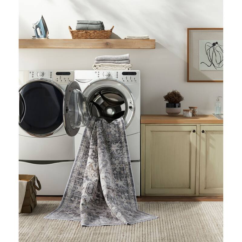 Livabliss Traditional Lavable Medallion Washable Area Rug