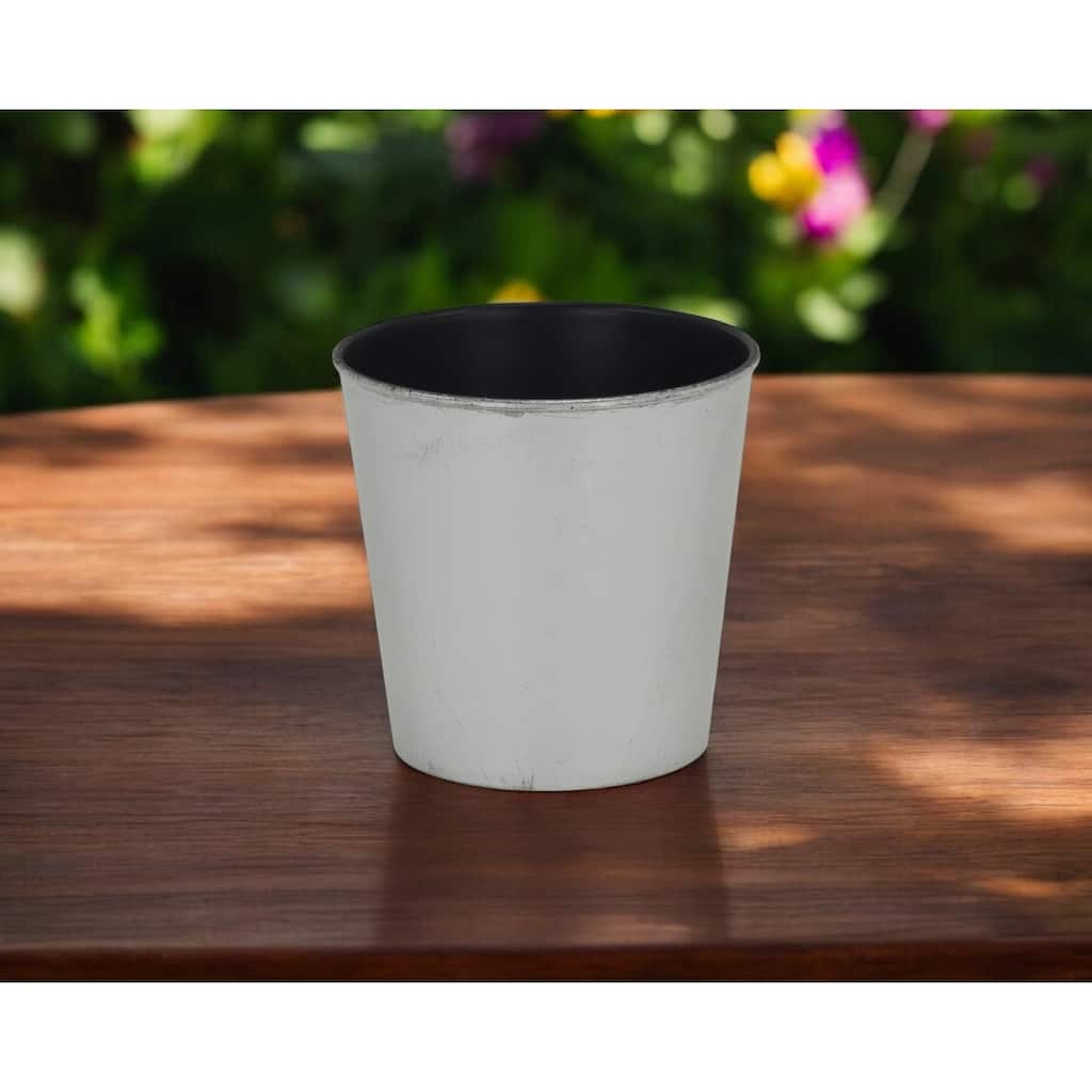HomeRoots 5" Silver Recycled Plastic Indoor Outdoor Round Pot Planter