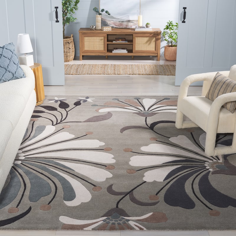 SAFAVIEH, Handmade Soho Renada Floral N.Z. Wool Rug