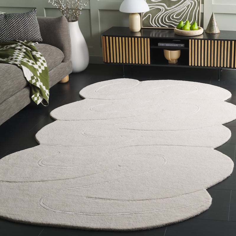 SAFAVIEH Handmade Novelty Iciar Wool Rug - 8' x 10' Rectangle-Scallop - Ivory