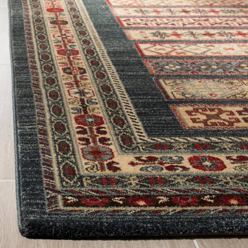 SAFAVIEH Mahal Concha Traditional Oriental Rug