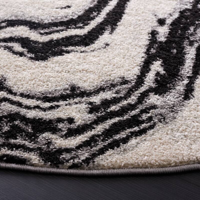 SAFAVIEH Tucson Odessa Machine Washable Traditional Rug