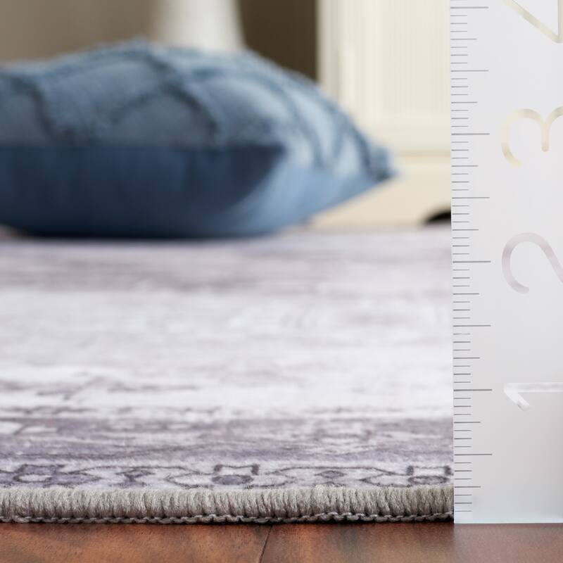 SAFAVIEH, Tucson Machine Washable Slip Resistant Therese Oriental Medallion