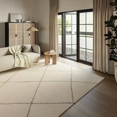 Frenshe Interiors Beachwood Trellis Wool Area Rug