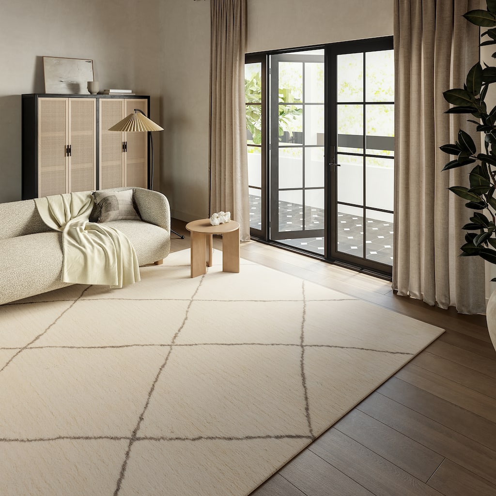 Frenshe Interiors Beachwood Trellis Wool Area Rug