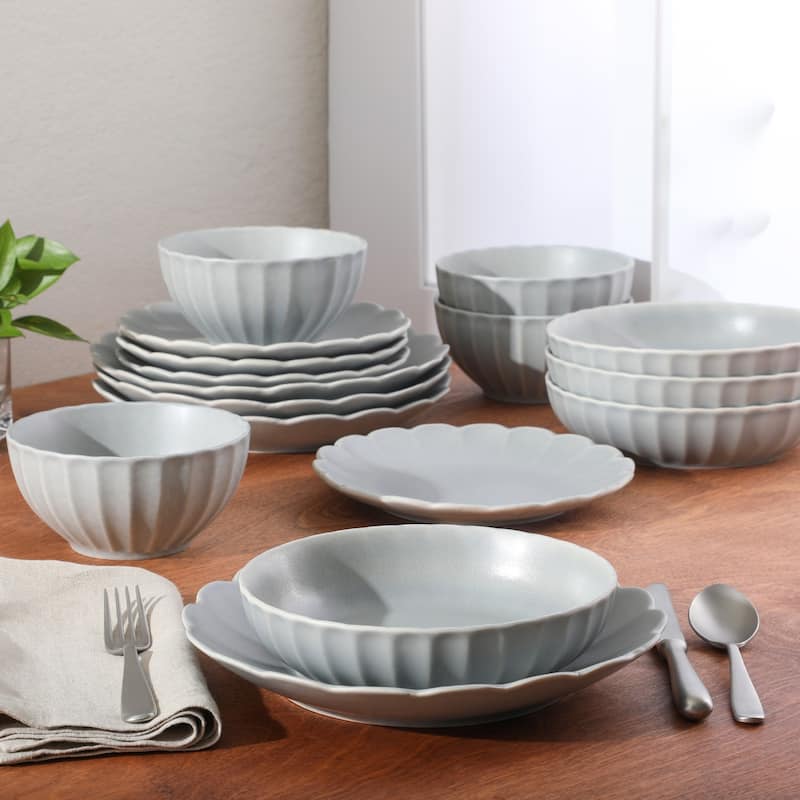 Gibson Elite Malibu Shore 16 Piece Scallop Stoneware Reactive Glaze (Service for 4) Ceramic Plates and Bowls Dinnerware Set
