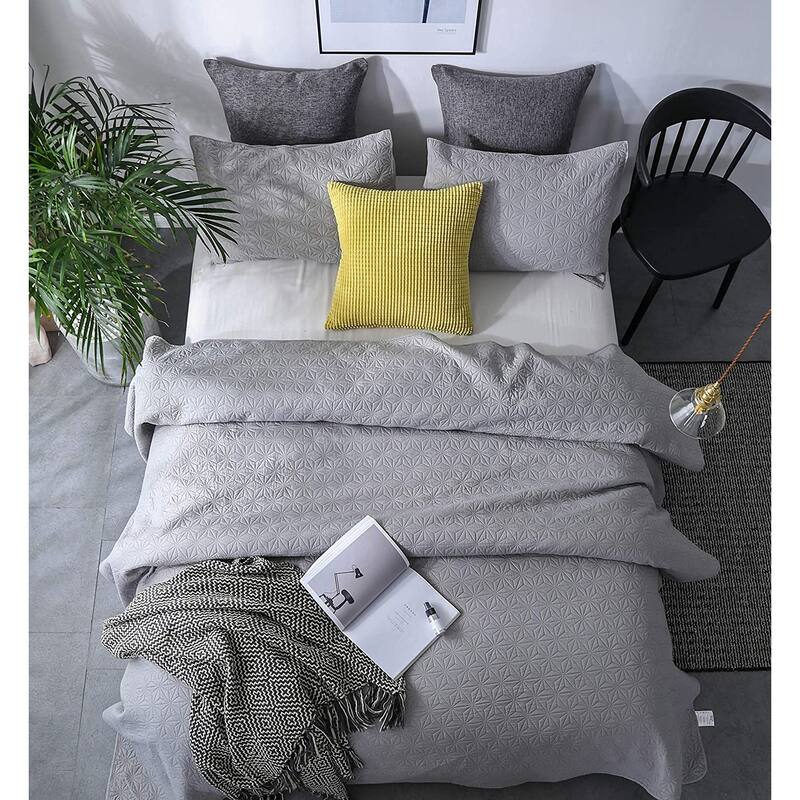 KASENTEX Quilted Coverlet Set Pre-Washed Microfiber Soft Warm Bedspread, Contemporary Star Design