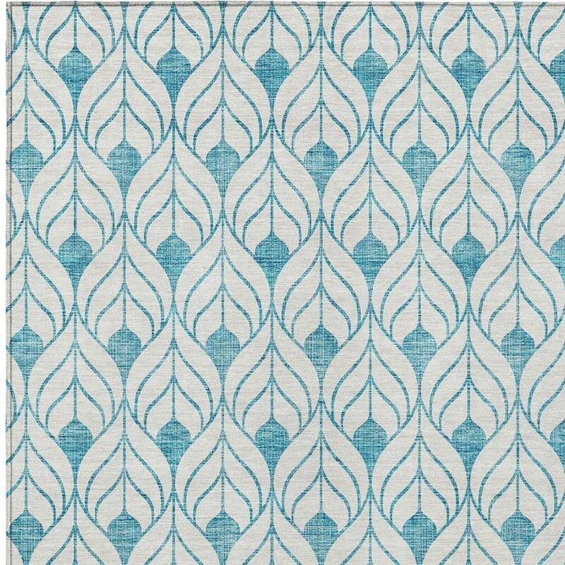 HomeRoots Geometric Transitional Rectangle Outdoor Rug