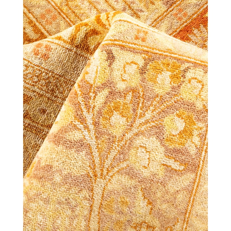 Overton Handknotted Wool Traditional Oriental Ivory Area Rug - 6' x 9'