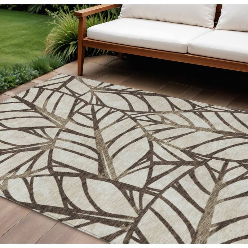 HomeRoots Floral Transitional Rectangle Outdoor Rug - 9' X 12'