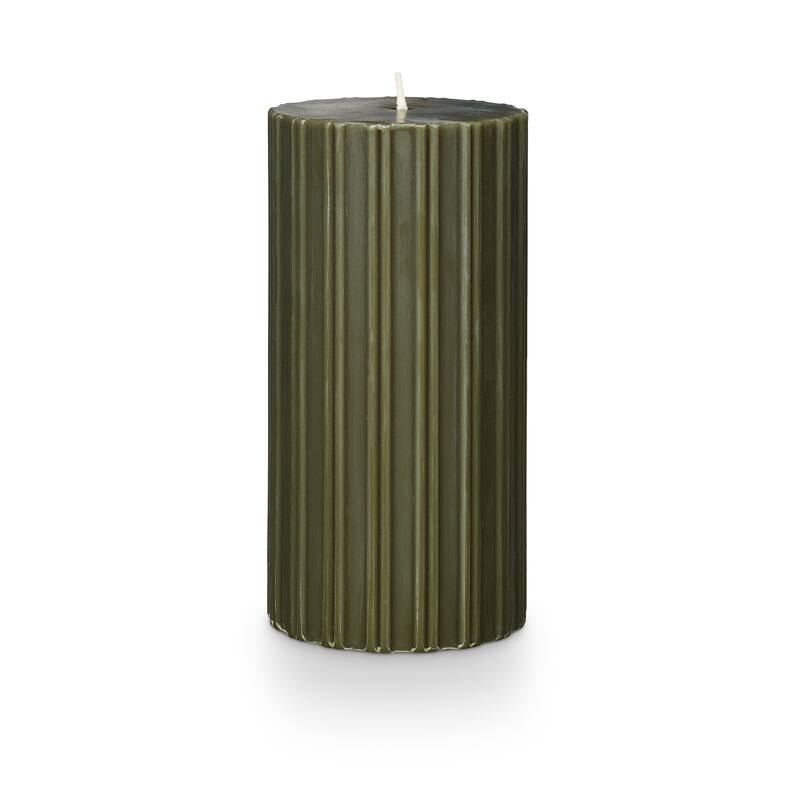 ILLUME Noble Holiday Unfragranced Pillar Candle