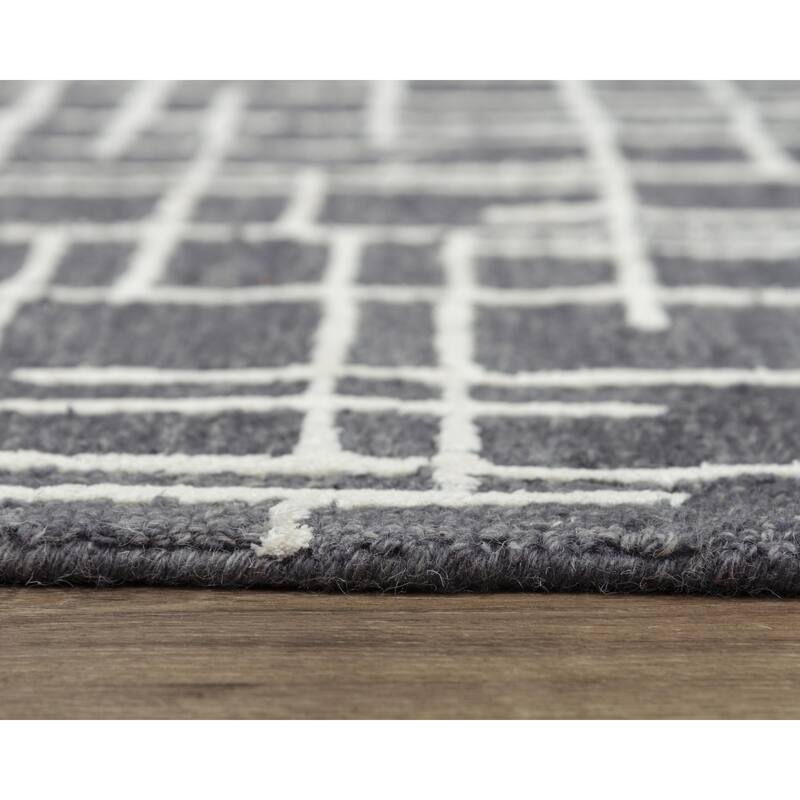 Alora Decor Classic Grey and Ivory Geometric Hand-tufted Wool Rug