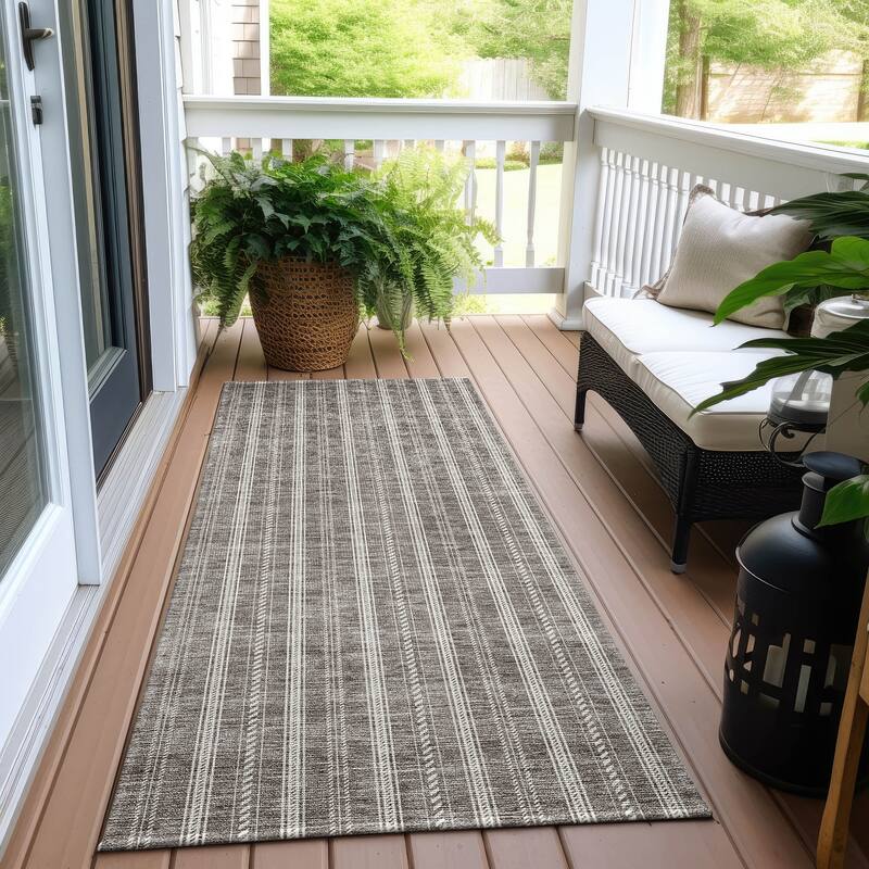 Machine Washable Indoor/ Outdoor Chantille Stripe Twist Rug - Taupe - 2'3" x 7'6"