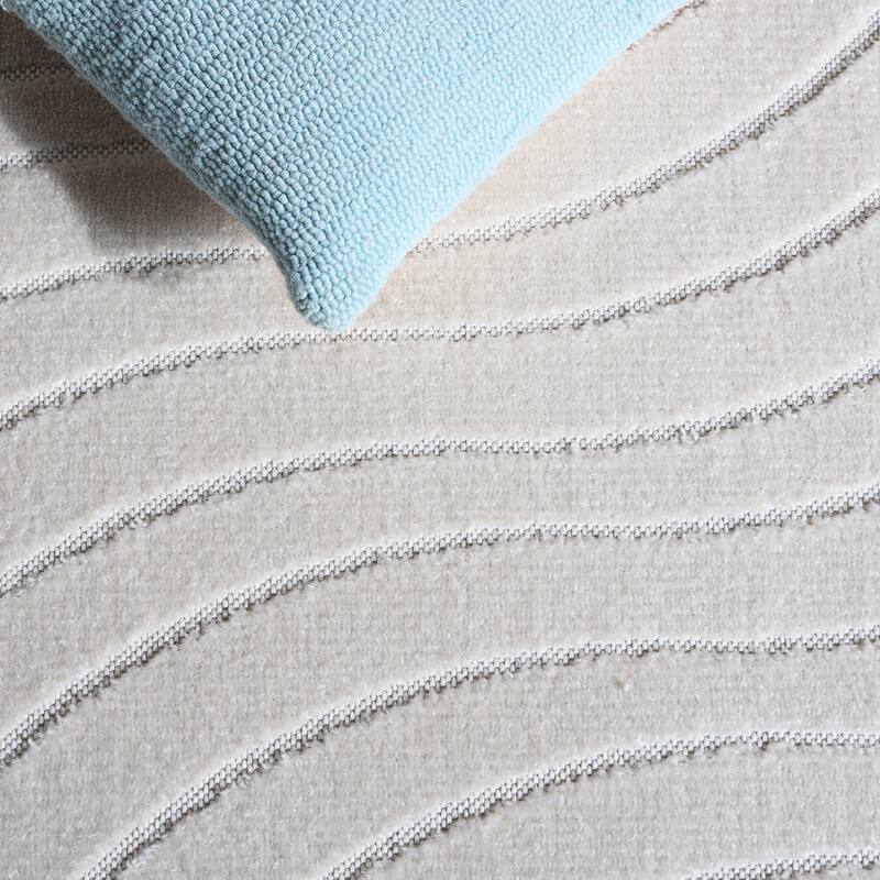 SAFAVIEH Stella John Washable Indoor/Outdoor Rug - Weather Resistant & Easy Cleaning