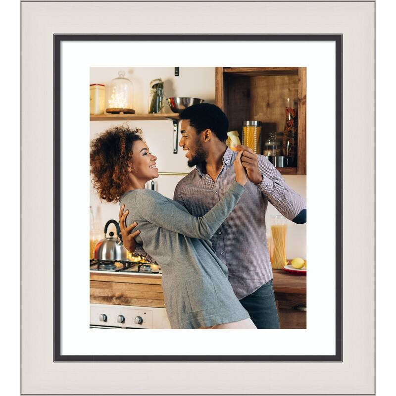 Ellie Picture Frame, Photo Frame - 20x24 Matted to 16x20 - Ellie Silver Black