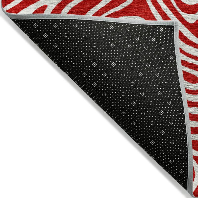 Machine Washable Indoor/ Outdoor Modern Trance Chantille Rug