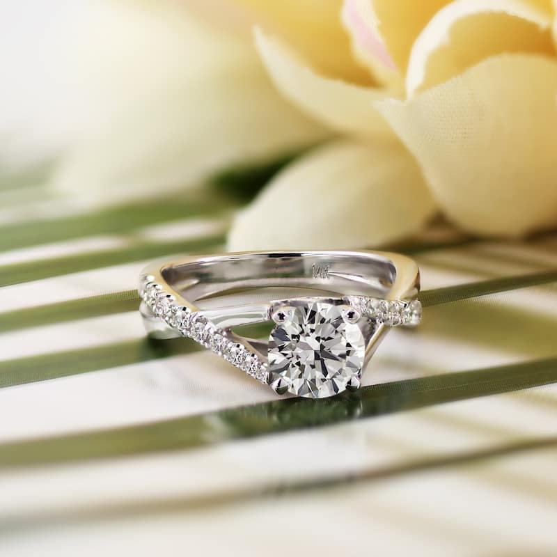 Moissanite by Auriya 14k Gold 1ctw and Diamond Engagement Ring 1/4ctw