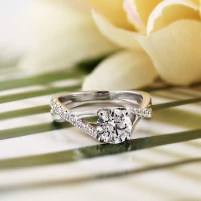 Moissanite by Auriya 14k Gold 1ctw and Diamond Engagement Ring 1/4ctw