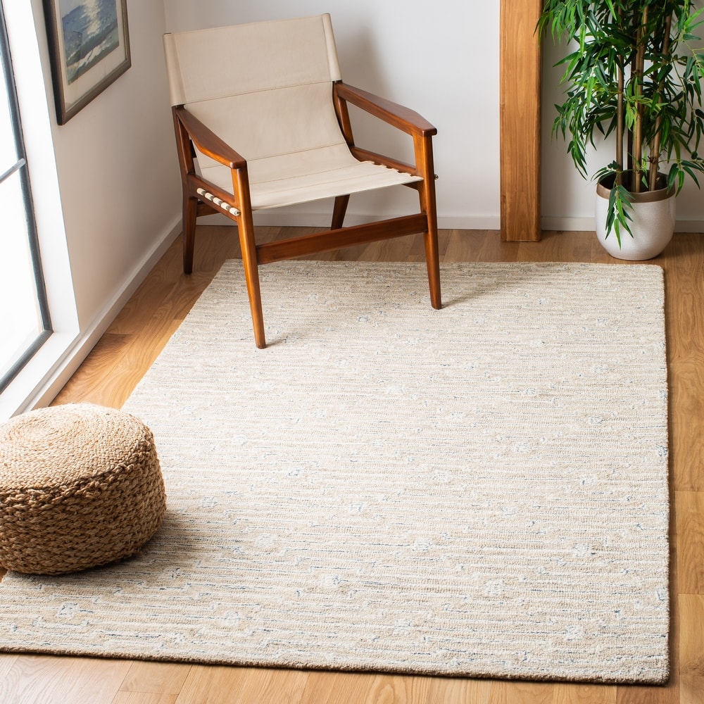SAFAVIEH Handmade Micro-Loop Gatienne Modern Wool Rug