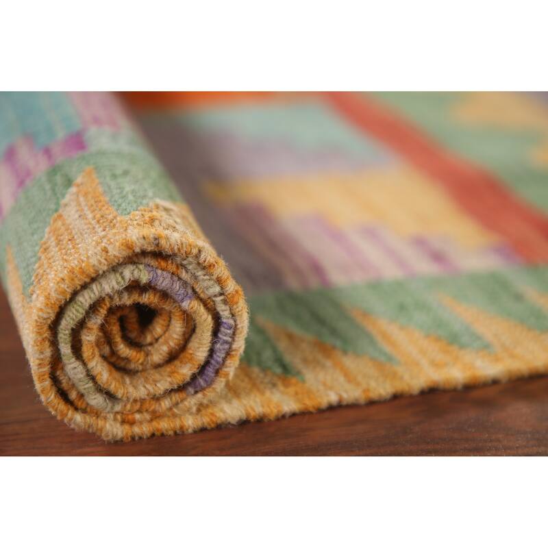 Southwestern Kilim Accent Rug Reversible Flatweave Wool Carpet - 3'4"x 4'11"