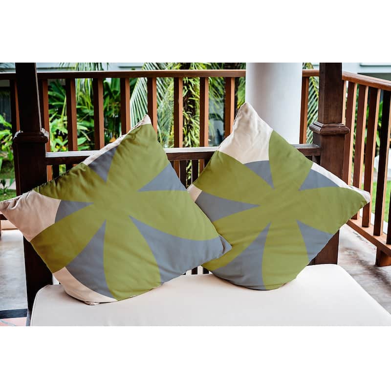 Bold Flower Polyester Indoor/Outdoor Pillow