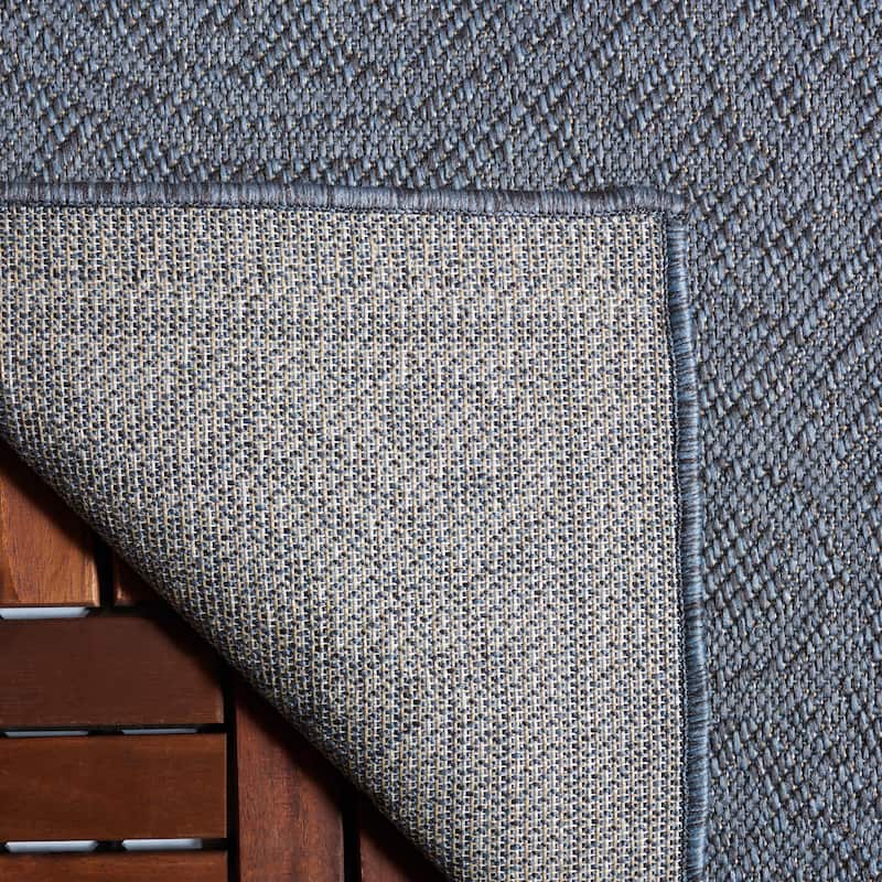 SAFAVIEH Bermuda Artimisia Geometric Indoor/Outdoor Waterproof Rug