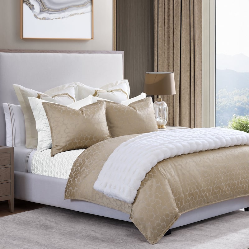 HiEnd Accents Honeycomb Light Gold Metallic Jacquard Duvet Cover Set, 3PC - Queen
