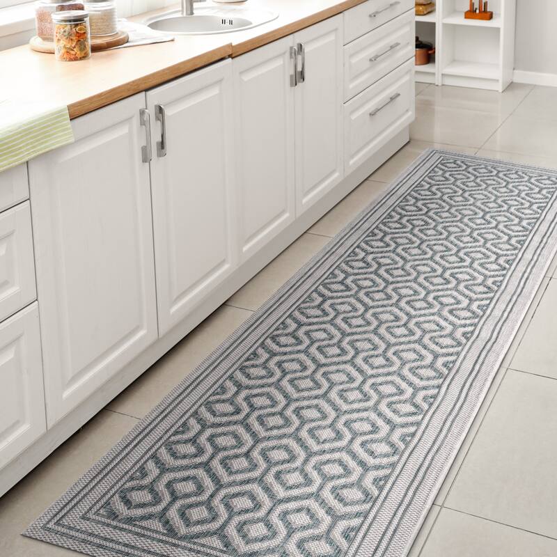 JONATHAN Y Aveiro Diamond Trellis Indoor/Outdoor Area Rug