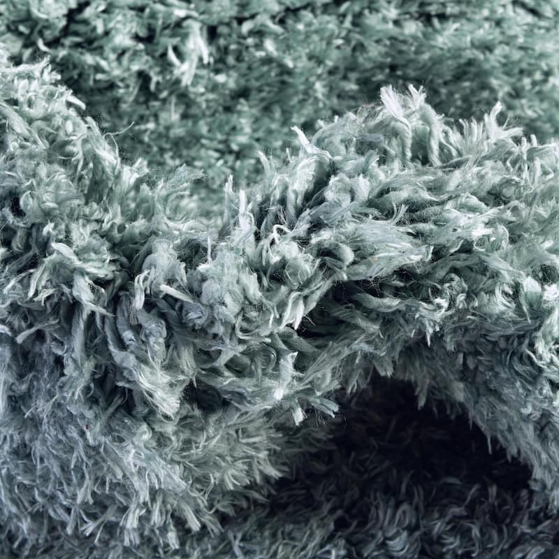 Shag Arum Shag Collection Area Rug